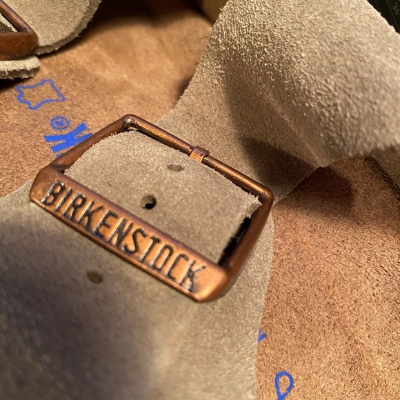 BRAND NEW Suede Birkenstock Arizona - Picture 3 of 6